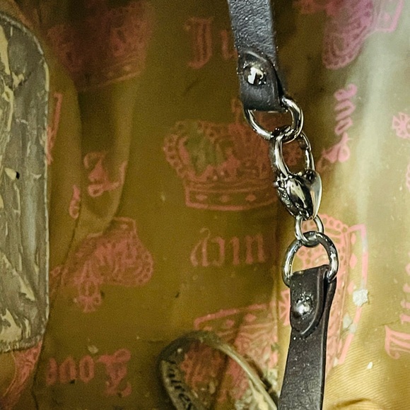 Juicy Couture Blush Velvet Shoulder Bag - Picture 7 of 7